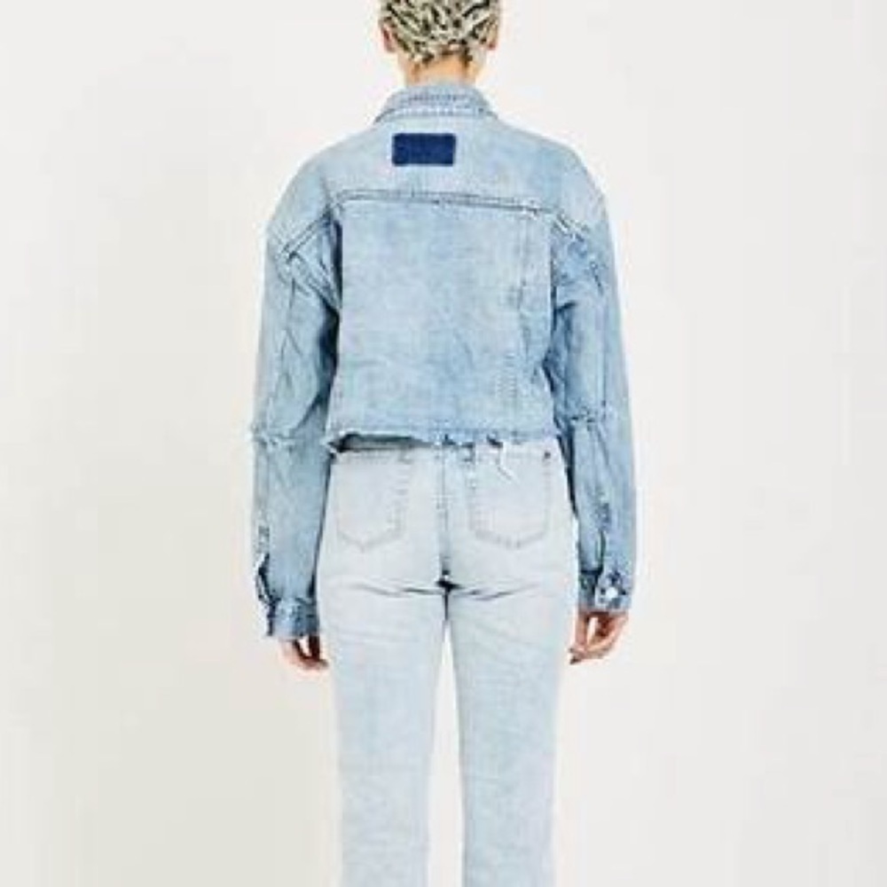 EUC KSUBI-Daggarz Crop Jacket. Size L - Picture 8 of 8